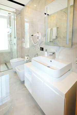 Hotel & Restaurant Grand White City