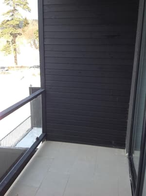 thumbnail: Balcony