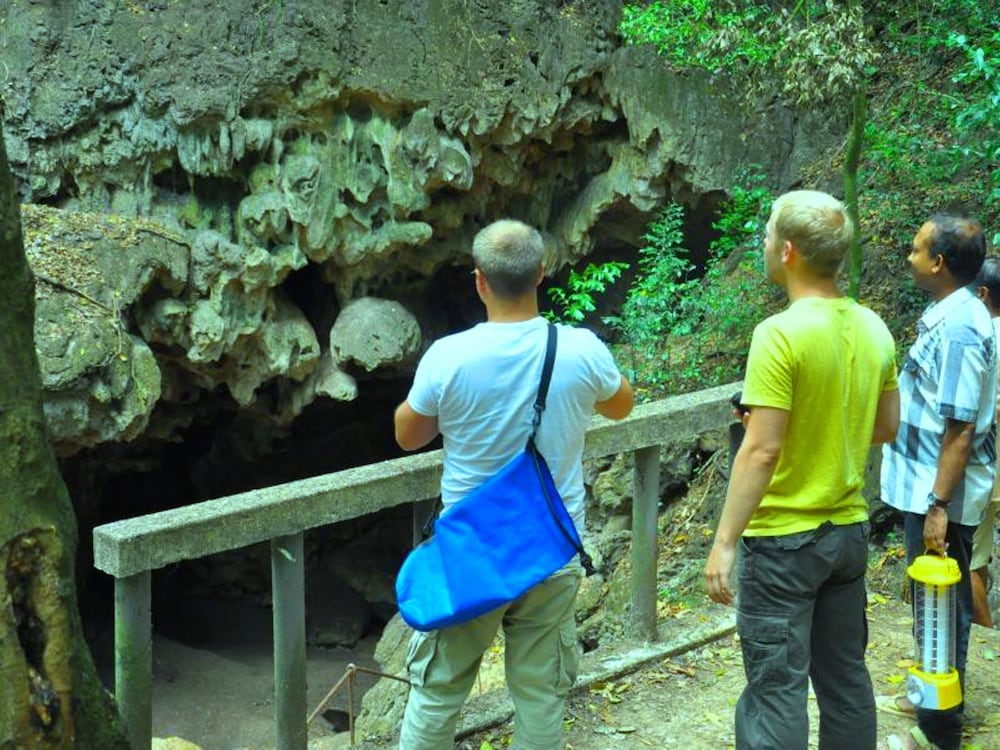 Spelunking/cave exploring