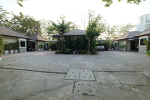 thumbnail: Exterior