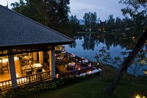 thumbnail: Restaurant