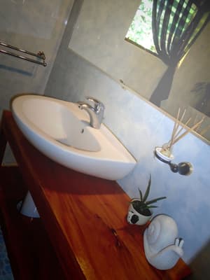thumbnail: Bathroom sink