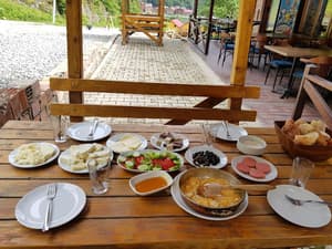 thumbnail: Restaurant