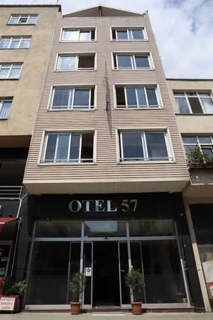 thumbnail: Front of property