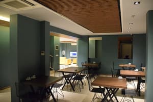 thumbnail: Restaurant