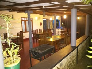 thumbnail: Restaurant