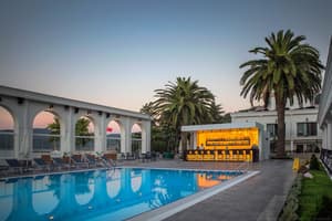 thumbnail: Outdoor pool