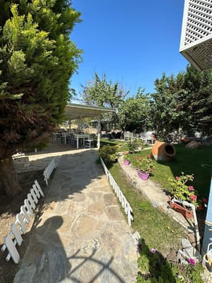 thumbnail: Exterior