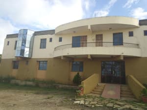 thumbnail: Front of property