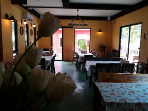 thumbnail: Restaurant