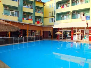 thumbnail: Outdoor pool