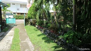 thumbnail: Property grounds