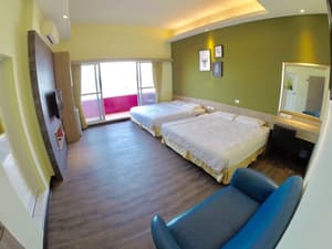 thumbnail: Room