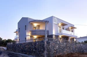 thumbnail: Front of property