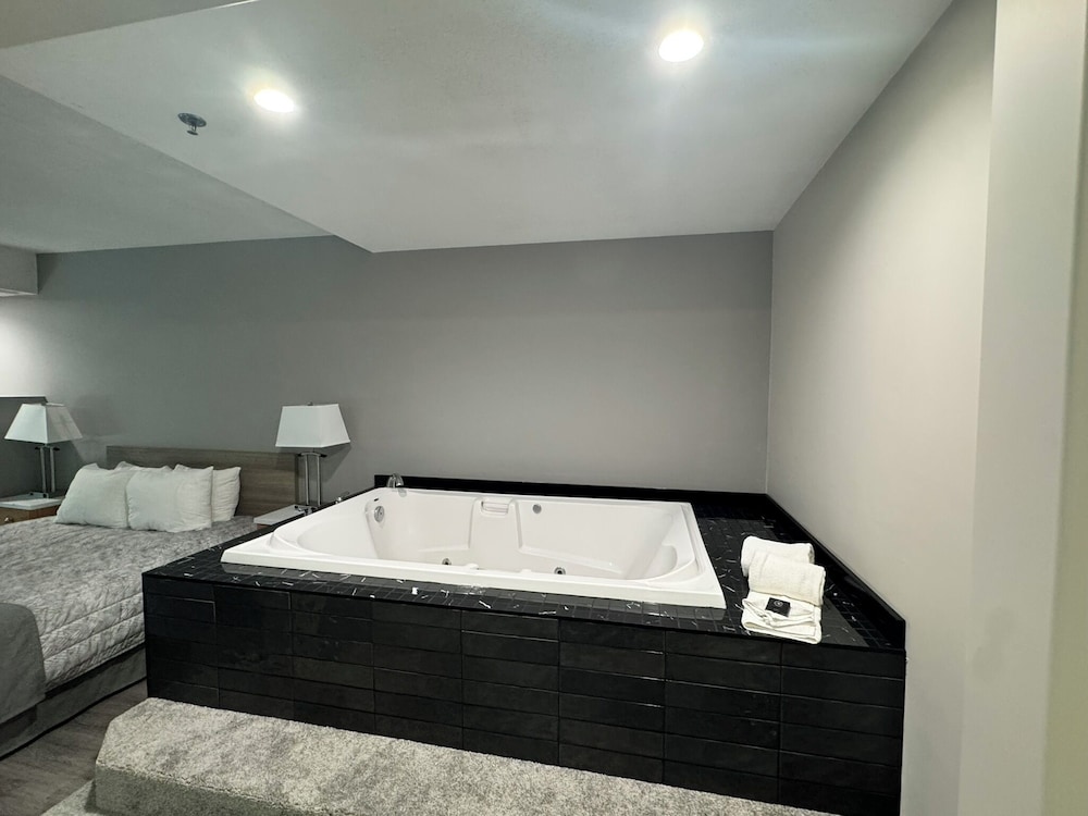 Jetted tub