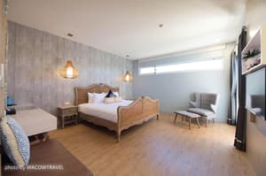 thumbnail: 2062083_17030615450051388076.jpg