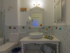 thumbnail: Bathroom