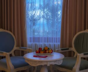 thumbnail: In-room dining