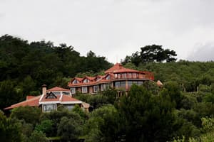 thumbnail: Front of property