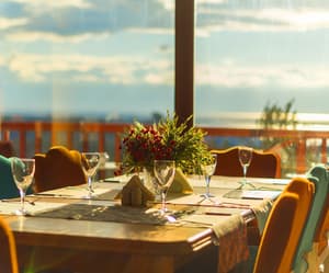 thumbnail: Restaurant