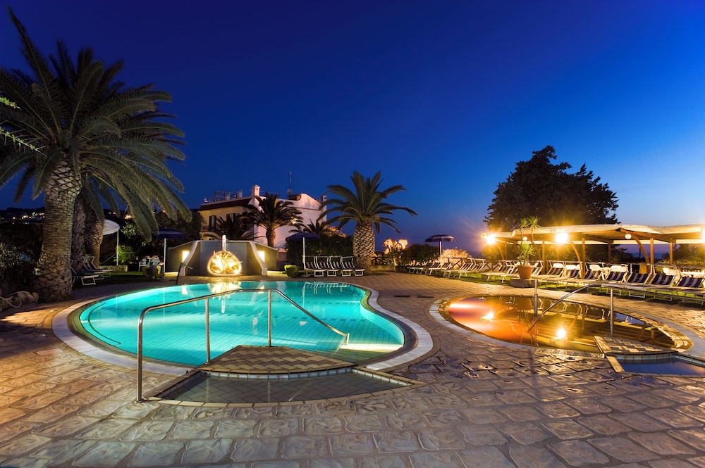 Rooftop pool