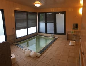 thumbnail: Public bath