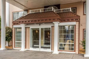 thumbnail: Exterior