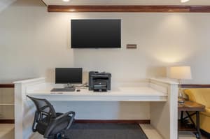 thumbnail: Business center