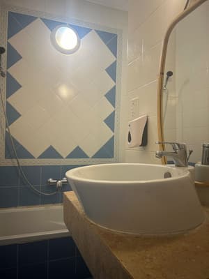 thumbnail: Bathroom