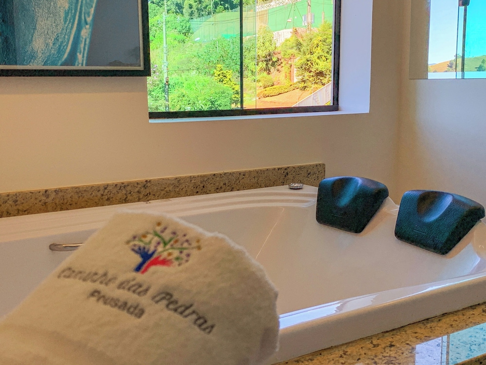 Private spa tub