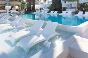 thumbnail: Outdoor pool