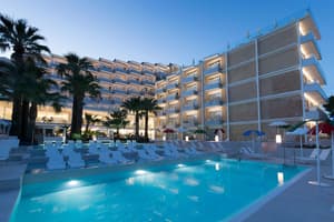 thumbnail: Outdoor pool