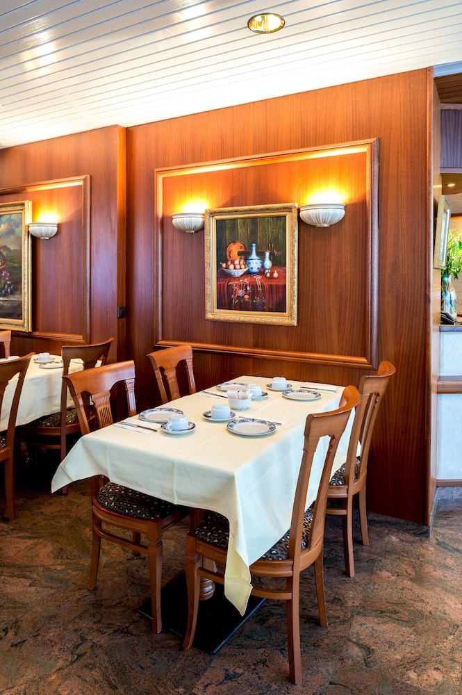 Restaurant-cafeteria