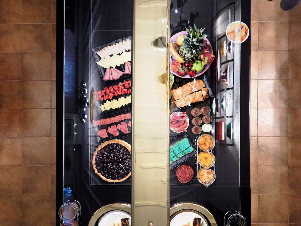 Restaurant-cafeteria
