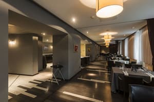 thumbnail: Restaurant