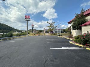 thumbnail: Exterior