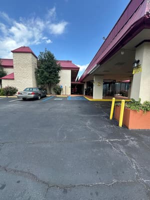 thumbnail: Parking