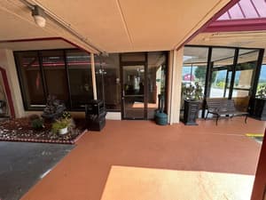 thumbnail: Front of property