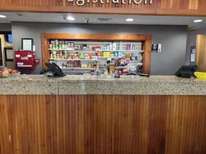 thumbnail: Bar (on property)