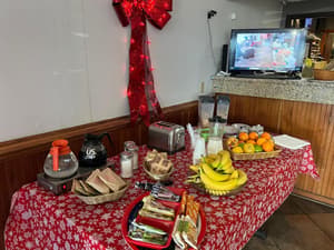 thumbnail: Breakfast area
