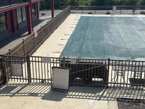 thumbnail: Outdoor pool
