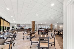 thumbnail: Breakfast area