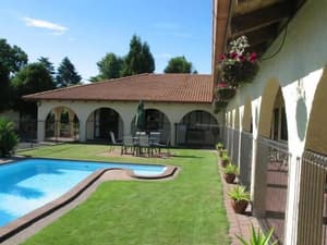 thumbnail: Outdoor pool