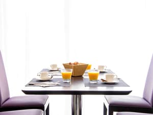 thumbnail: Restaurant