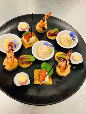 thumbnail: Dining