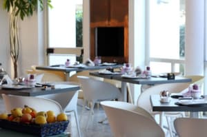 thumbnail: Breakfast area