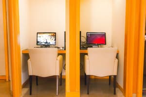 thumbnail: Business center