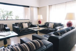 thumbnail: Lobby lounge