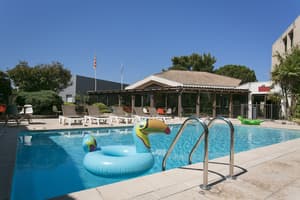 thumbnail: Pool