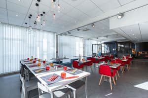 thumbnail: Restaurant